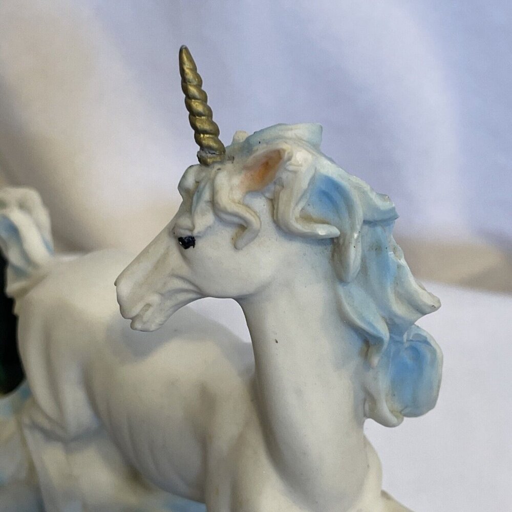 Ceramic Unicorn statue with Green Jewel Stone Green 6x5 Stone is Plastic - Picture 9 of 10